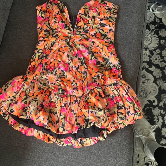 Party dress - Picture 3 of 3